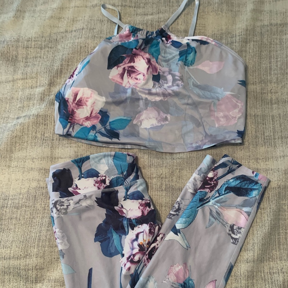 Fabletics floral set